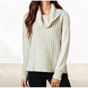 American Eagle Cable Knit Cowl Neck Sweater‎ Cream Ivory Chunky Cozy Size Medium